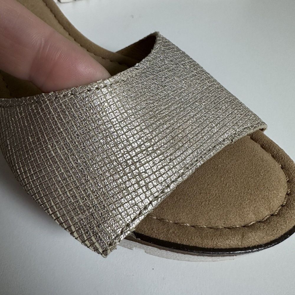 Gabor 44570 Size 9 Metallic Gold Ankle Strap Hook and Loop Closure Sandal - Picture 10 of 10